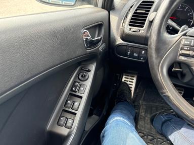 Kia Forte 5-Door 2016 - Thumbnail 16