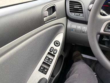 Hyundai Accent 2017 - Thumbnail 15