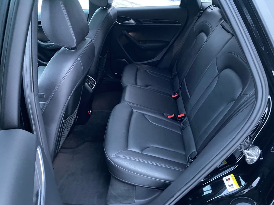 Audi Q3 2018 - Image 11