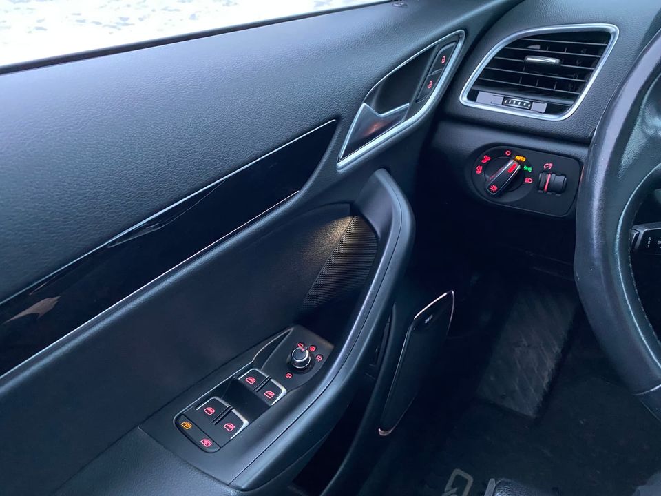 Audi Q3 2018 - Image 15