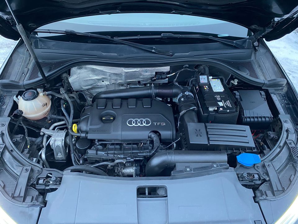 Audi Q3 2018 - Image 16