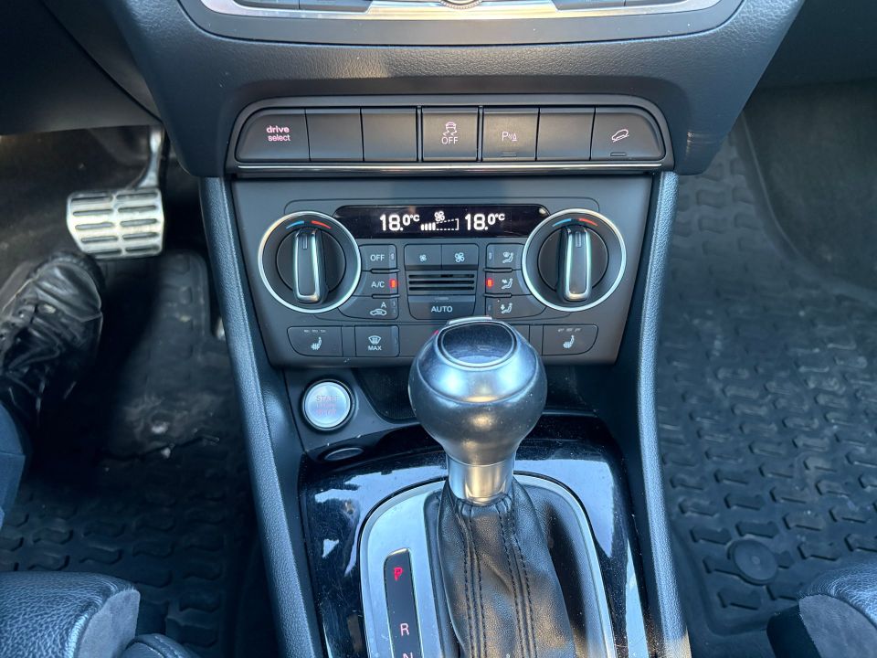 Audi Q3 2018 - Image 14
